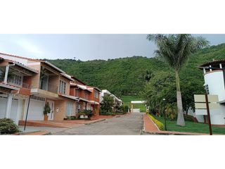 Foto 18 de CASA EN VENTA EN PALMERAS 2 SAN GIL SANTANDER