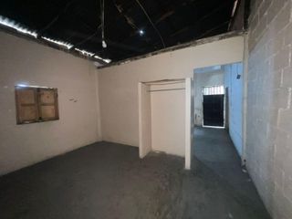 Foto 2 de VENTA TERRENO  ESQUINERO 205M2 MAS CASA  PROSPERINA  (RS)