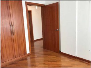 Departamento de venta sector ponceano alto