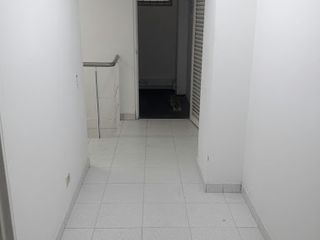 Foto 5 de VENTA de LOCALES en COTA
