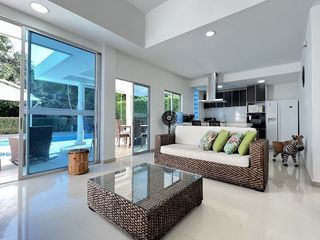 Foto 5 de VENTA de CASAS en NILO