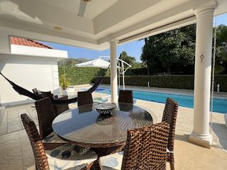 Foto 15 de VENTA de CASAS en NILO