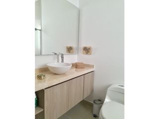 Foto 9 de Apartamento nuevo en Puerta de las Americas-Zona Norte