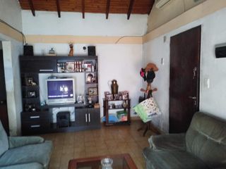 Foto 5 de Casa en venta - 2 Dormitorios 1 Baño - Cochera - 400Mts2 - El Cazador, Escobar