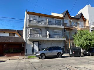 VENTA PH FRENTE 2 AMBIENTES MATADEROS BALCÓN