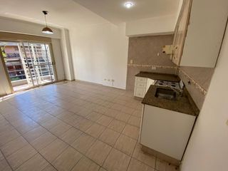 VENTA PH FRENTE 2 AMBIENTES MATADEROS BALCÓN