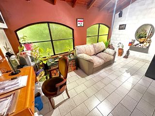 VENTA CASA 4 AMBIENTES CON TERRAZA EN FLORESTA