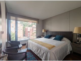 Apartamento Venta - Rosales - Cll 74, 150m2 + 5m2 de Balcón 3H, 3B, 2P