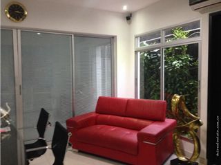 Casa en arriendo en Prado 700 m2