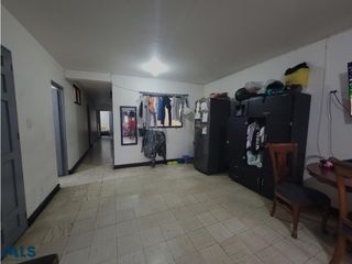 Apartamento segundo piso en Aranjuez, Medellín(MLS#248482)