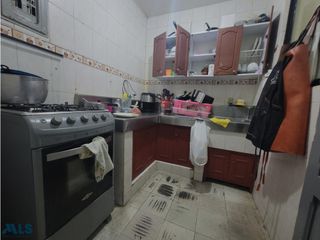 Apartamento segundo piso en Aranjuez, Medellín(MLS#248482)