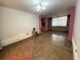 Venta de casa en esquina a 3 min del Gobierno Regional