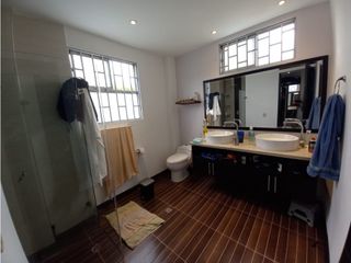 Foto 5 de Casa  Chinauta perfecto estado 274 mts. precio $1200 mm