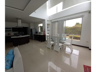 Foto 8 de Casa  Chinauta perfecto estado 274 mts. precio $1200 mm