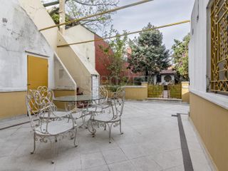 Casa 5 ambientes en  Floresta con Pileta, Quincho y Jardin