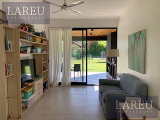 Foto 2 de Casa en Venta - Barrio El Lucero