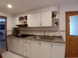 APARTAMENTO EN ARRIENDO TERCER PISO CALLEJA