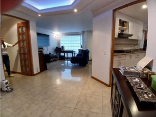 APARTAMENTO EN ARRIENDO TERCER PISO CALLEJA