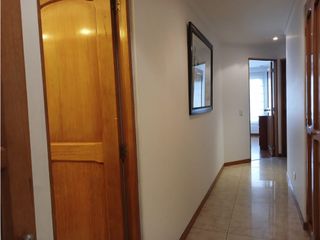 APARTAMENTO EN ARRIENDO TERCER PISO CALLEJA