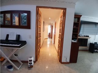 APARTAMENTO EN ARRIENDO TERCER PISO CALLEJA