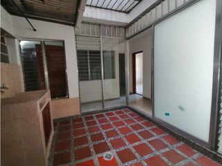 Casa Comercial en Arriendo Medellin Sector belen la mota