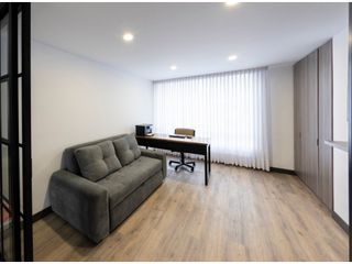 Arriendo Apartamento Amoblado en Recodo de Contry 150 m2