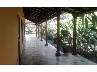 Foto 8 de VENTA CASA CAMPESTRE 2575M2 PISCINA SANTA ELENA EL CERRITO