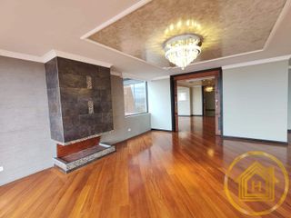 Departamento en Venta, de 3 dormitorios, en urbanizacion con seguridad, sector Noroccidente, Quito