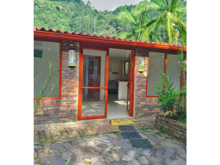 Foto 2 de Maat vende casa campestre- La Vega 550m2 $520Millones