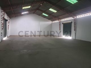 Foto 7 de BODEGAS DISPONIBLES EN VIA MONTECRISTI MANTA