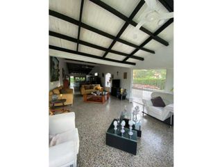 ARRIENDO CASA EN RICAURTE GIRARDOT