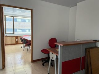 Foto 5 de Oficina en Venta Cerca Parque del Poblado Medellin
