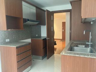 Departamento en  venta  2 dorm. CC El Bosque