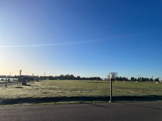 Foto 9 de VENTA DE LOTE/TERRENO EN LOS PASOS DEL JOCKEY 4 - FUNES