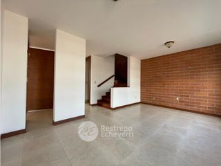 Casa en conjunto en arriendo, sector Bosque Popular, Manizales