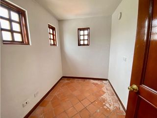 Casa Campestre en Llanogrande cerca al Club en Arriendo