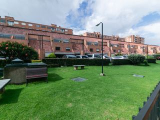 CASA en ARRIENDO/VENTA en Bogotá Iberia