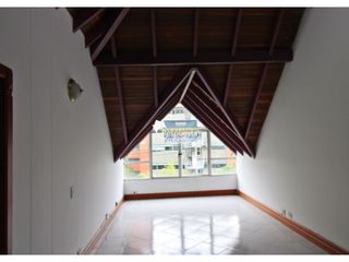 Venta Casa (unidad cerrada) en El Poblado, Medellin el tesoro.