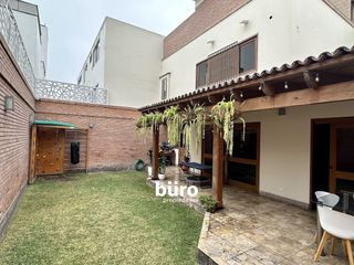Foto 1 de HERMOSA CASA EN VENTA MUY BIEN UBICADA EN AURORA MIRAFLORES