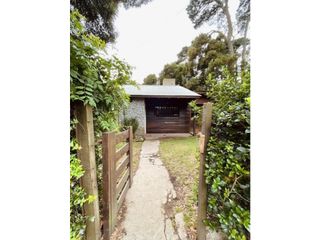 Foto 1 de VENTA CASA DE 4 AMB. C/ GARAGE, TERRAZA Y PARQUE. BOSQUE PERALTA RAMOS