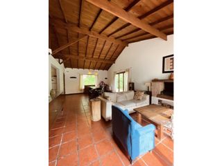 Foto 9 de VENTA CASA DE 4 AMB. C/ GARAGE, TERRAZA Y PARQUE. BOSQUE PERALTA RAMOS