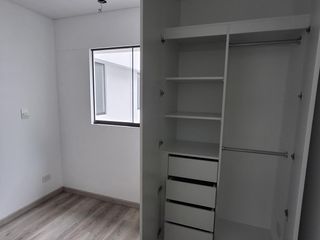 Venta departamento de estreno en Miraflores 3 dormitorios 100 m2