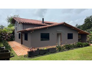 Casa campestre con 4 habitaciones en Pontezuela Rionegro