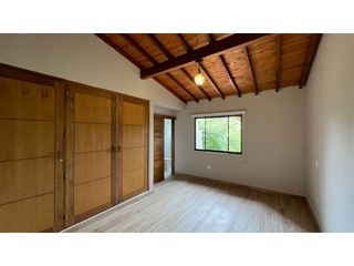 Casa campestre con 4 habitaciones en Pontezuela Rionegro