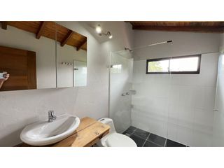 Casa campestre con 4 habitaciones en Pontezuela Rionegro