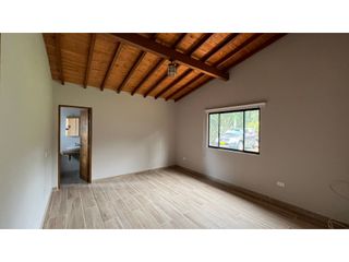 Casa campestre con 4 habitaciones en Pontezuela Rionegro