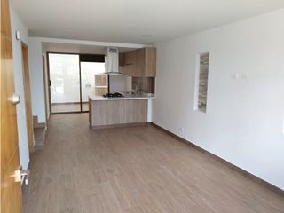 Foto 3 de CASA EN UNIDADA CERRADA EN LA CEJA