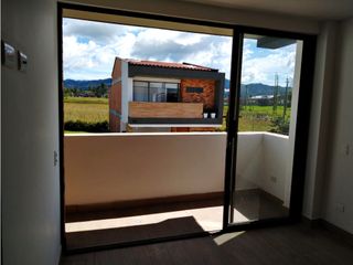 Foto 20 de CASA EN UNIDADA CERRADA EN LA CEJA