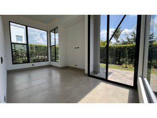 Arriendo de Casa con 600m² en Unidad cerrada en El Tablazo