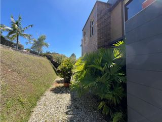 CASA EN UNIDAD CERRADA EN EL TABLAZO